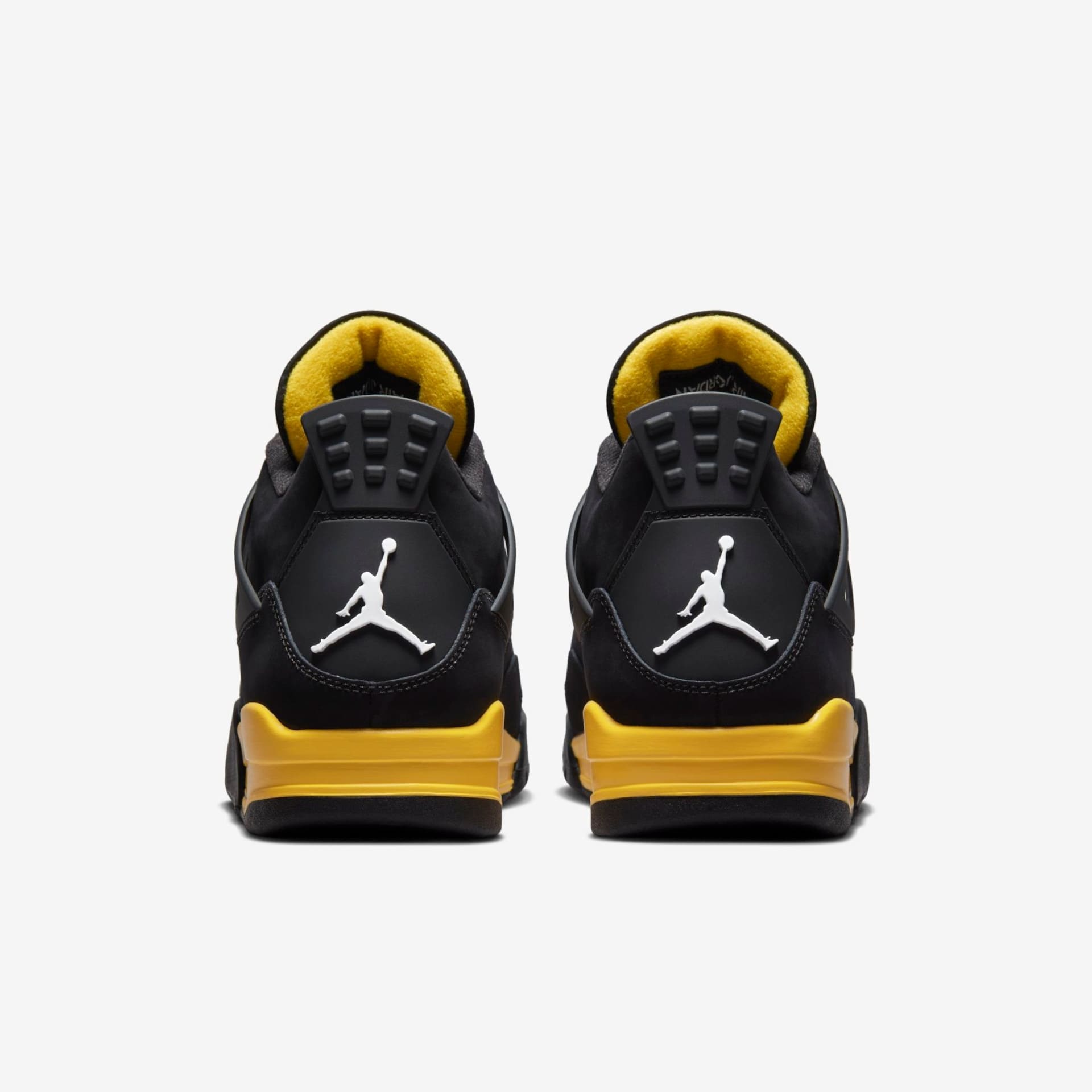 Air Jordan 4 ''Thunder'' - Stepsfy