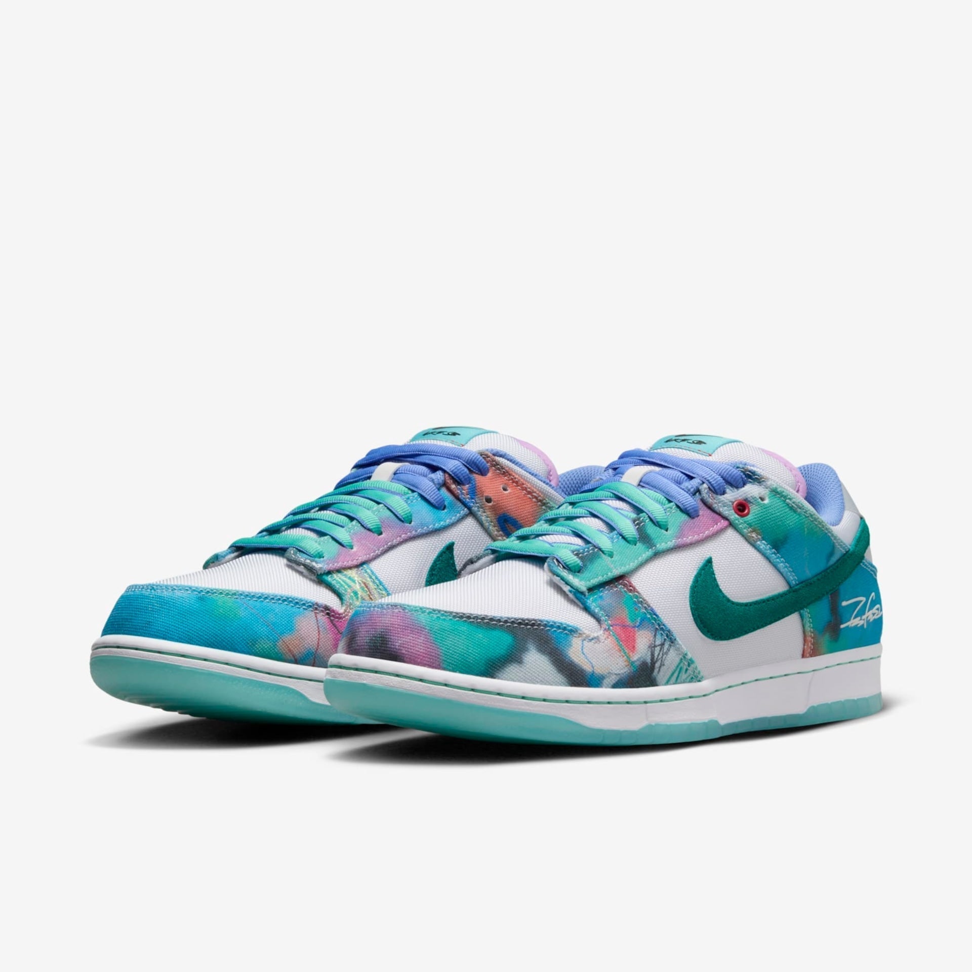 Nike SB Dunk Low X 'Futura Laboratories' White and Geode Teal - Stepsfy